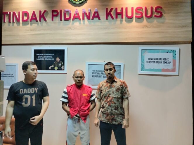 
Eks Kades Pekayon Diamankan Kejari Kab Tangerang.