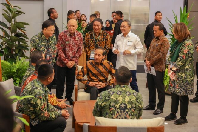 
Jokowi saat di ICE BSD Serpong.