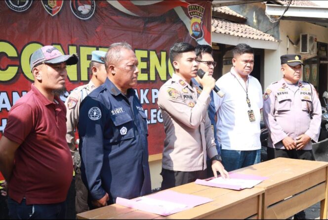 
Polsek Bojonegara Polres Cilegon Polda Banten bersama warga masyarakat mengamankan 18 remaja hendak tawuran yang terjadi pada Minggu (23/09) sekira jam 02.30 WIB di Kampung Pasar Desa Bojonegara Kecamatan  Bojonegara Kabupaten Serang.