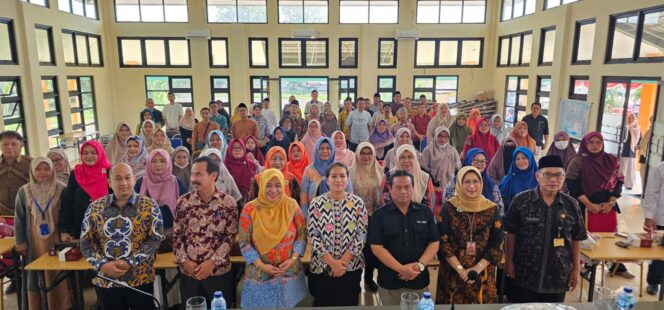 
Peringatan Hari Batik Nasional di Kota Cilegon.