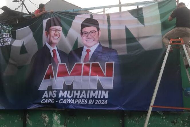 
Baliho AMIN Dirusak, Jangan Dibalas