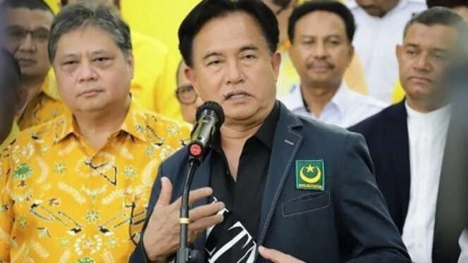 
MK Tolak, Yusril : “Mahkamah Keluarga” Tak Terbukti