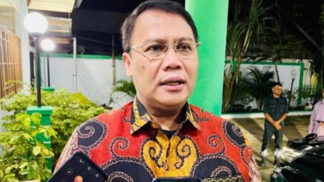 
Basarah : Gibran Pembangkang, Desak Serahkan KTA PDIP
