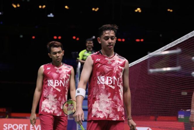 
Fajar Alfian/Muhammad Rian Ardianto melaju ke perempat final bulutangkis ganda putra Asian Games 2023.
