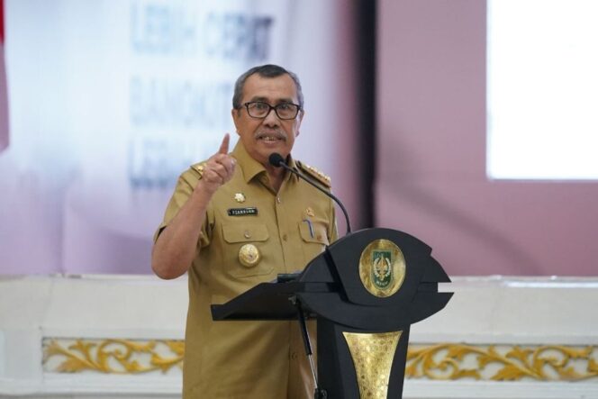 
Sebelum DCT, Syamsuar Lepas Jabatan Gubernur Riau