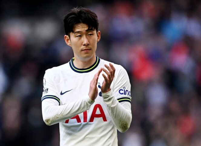 
Spurs Gagal Kudeta City