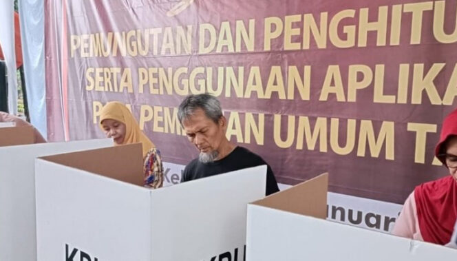 
Perkiraan Cuaca Saat Pencoblosan Diprediksi Hujan Ringan