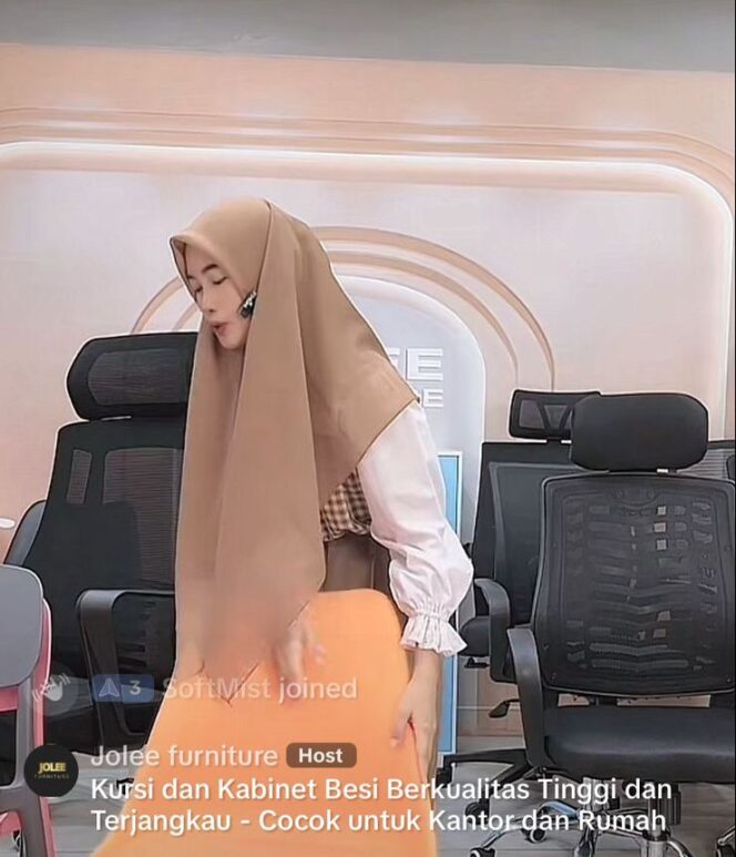 
Driver Lalamove Merasa Dirugikan oleh Jolee Furniture: Ketidakjelasan Pembayaran Menyebabkan Kontroversi
