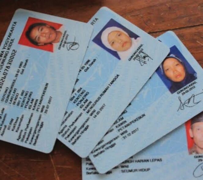 
Meski Berstatus DKJ, KTP Lama Warga masih Berlaku