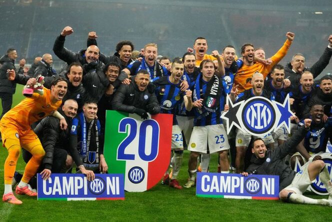 
Sikat AC Milan, Inter Scudetto