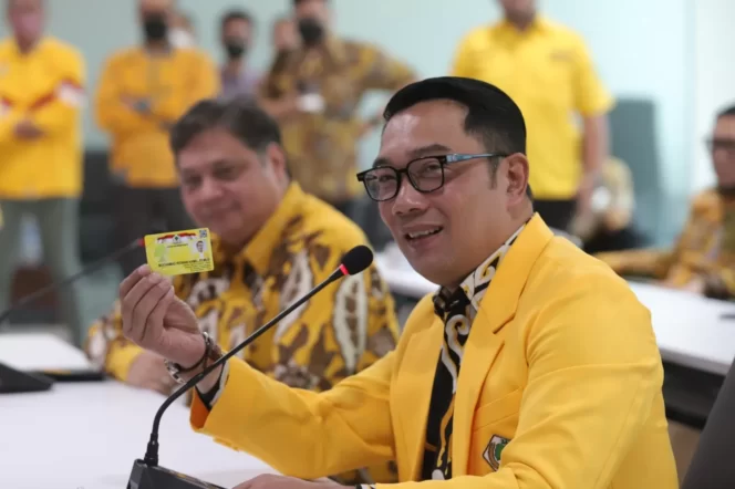 
Golkar Beri Sinyal Dukung Ridwan Kamil di Pilkada Jabar