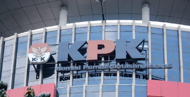 
KPK Usut Korupsi APD Kemenkes