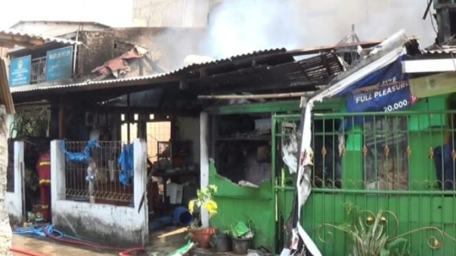 
Tiga Rumah di Poris Gaga Ludes Terbakar