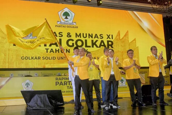 
Bahlil Lahadalia Terpilih Sebagai Ketum Partai Golkar Periode 2024-2029