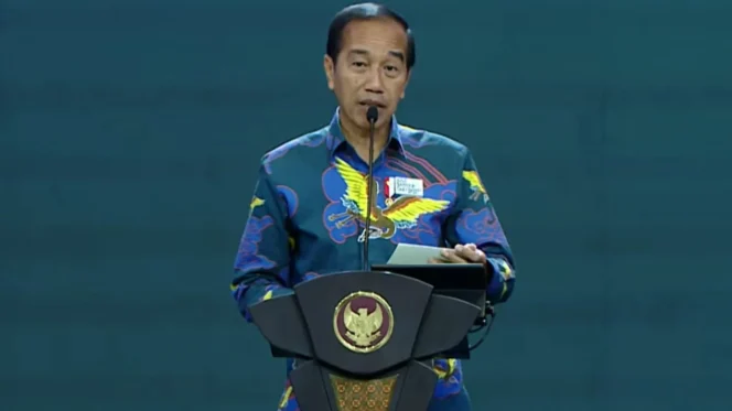 
Presiden Jokowi Sebut Produk China Banjiri Pasar Domestik