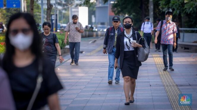 
Gejolak Ekonomi, Pekerja Kelas Menengah Terjepit