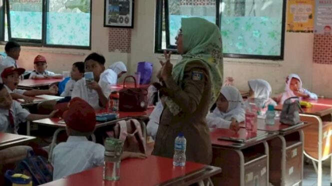 
Pemkot Depok Perhatikan Kesejahteraan Guru Honorer