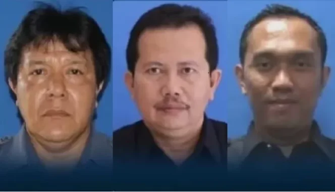 
3 Pengadil Terima Suap