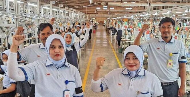 
Sritex Mulai Rumahkan Karyawan