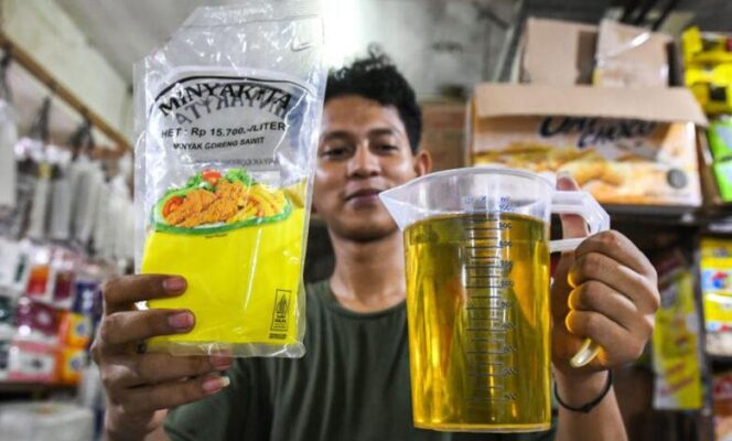 
Mengurangi Takaran MinyaKita, 106 Pelaku Usaha Kena Sanksi