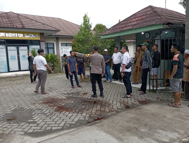 
Polisi Buru 2 Oknum LSM, Buntut Tusuk Satpam SMKN 9 Kab. Tangerang