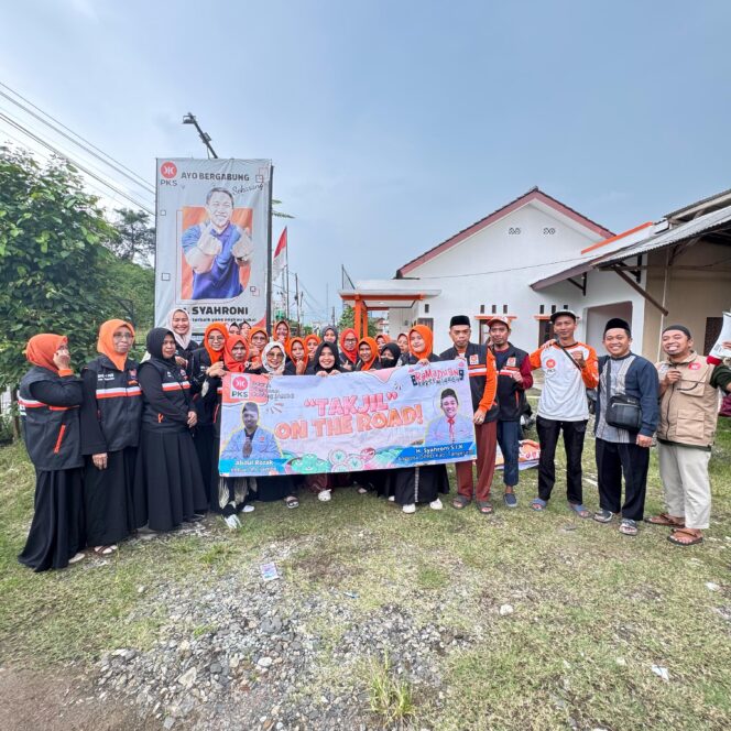 
Ramadan Makin Indah, PKS Jambe Hadir dengan Takjil On The Road