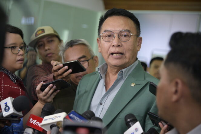 
Revisi UU, Prajurit Aktif di Lembaga Pemerintah Harus Mundur dari TNI