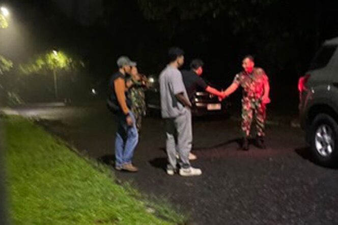 
Dandim Depok Klarifikasi Kunjungan ke UI: Hadir Atas Undangan Mahasiswa
