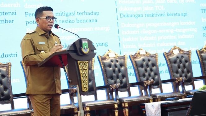 
Gubernur Banten Minta Acara Wisuda Sekolah Tidak Membebani Orang Tua