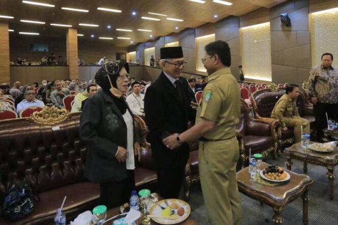 
Hadiri Milad ke-59 UNIS, Sachrudin: Nostalgia Masa Kuliah