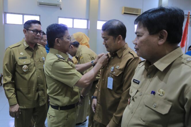 
Perkuat Layanan Keluarga dan Kesehatan, Wali Kota Lantik Dua Tim Andalan