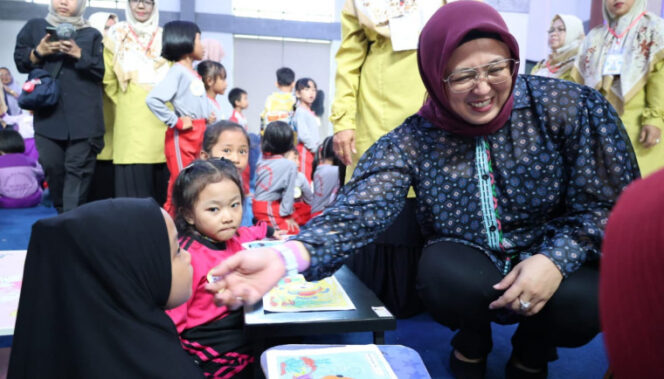 
Wabup Intan: Pendidikan Anak Usia Dini Penting untuk Membentuk Karakter Anak
