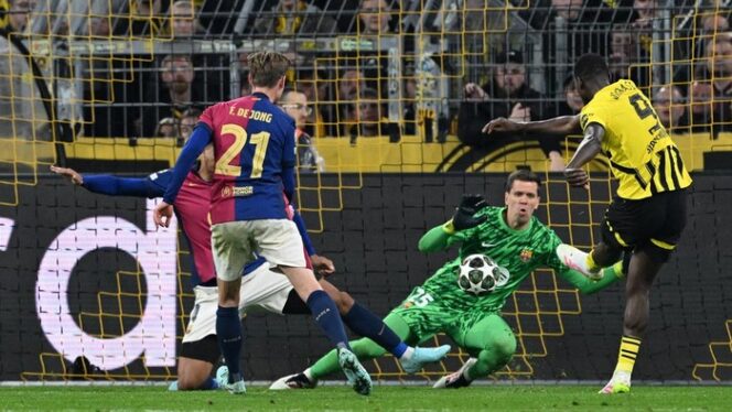 
Barcelona kalah dari Borussia Dortmund di Perempat Final Liga Champions.