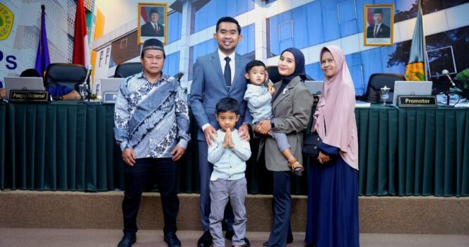 
Ferdiansyah Raih Gelar Doktor, Bukti Wakil Rakyat Tak Henti Belajar