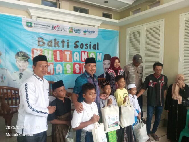 
Dewan dari Fraksi Nasdem Gelar Sunatan Masal Bareng Dinkes