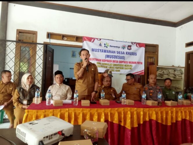 
Musdesus Pembentukan KDMP Desa Anggalan Berjalan Lancar dan Kondusif