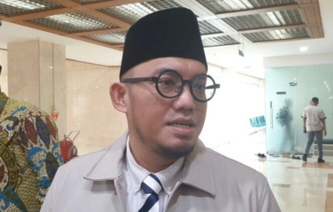 
Gerindra Hormati Mundurnya Hasan Nasbi