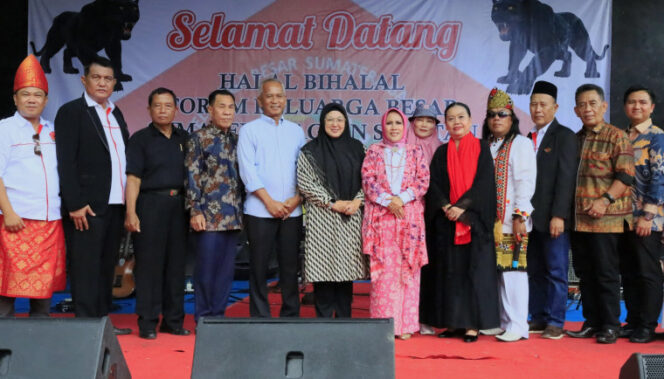 
Wakil Bupati Tangerang Hadiri Halal Bihalal FKBSS, Ajak Komunitas Berperan Aktif dalam Pembangunan Daerah