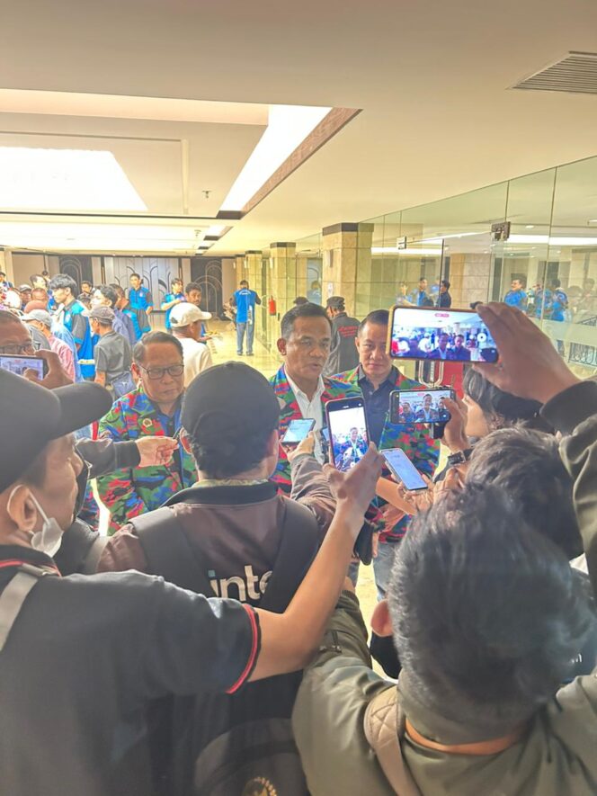 
Nasir akan Terbitkan SK untuk Tiga Ketua Terpilih Federasi Serikat Pekerja Transportasi Indonesia