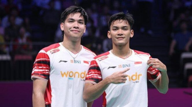 
Fikri/Daniel Bawa Indonesia Juara Grup D Piala Sudirman 2025 Meski Daniel Alami Cedera Lutut