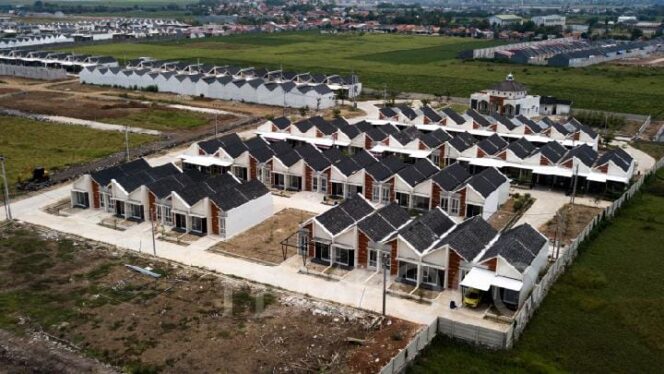 
Gaji Buruh Dipotong buat Nyicil Rumah