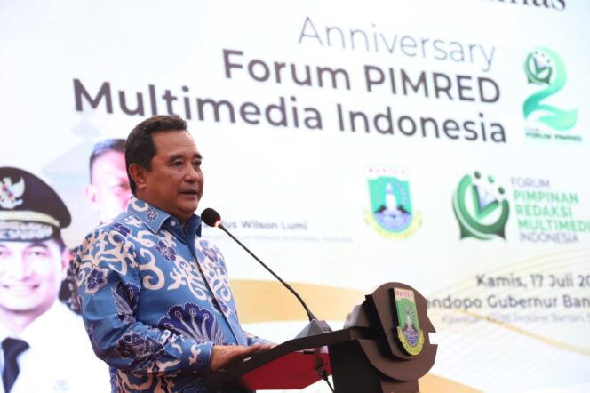 
Pena Emas untuk Bahtiar Baharuddin: Komitmen Tanpa Henti dalam Membangun Demokrasi dan Edukasi Publik