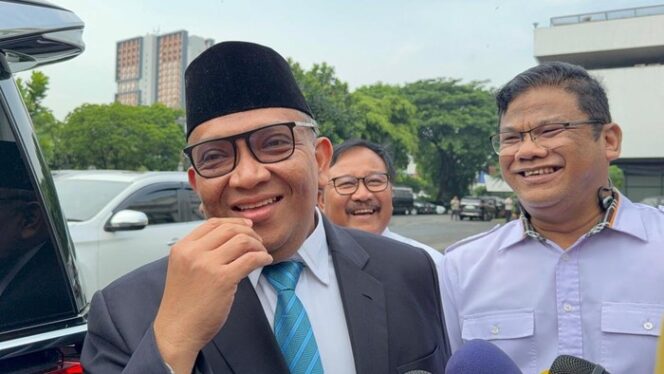 
Presiden Lantik Afriansyah Noor Sebagai Wamenaker