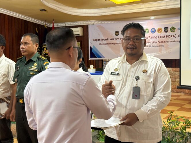 
Imigrasi Nias Perkuat Sinergi Pengawasan Orang Asing