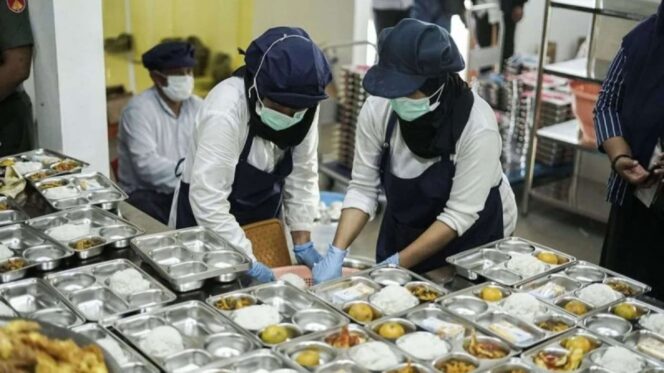 
DPR Usulkan Buat Konsep Kitchen School MBG