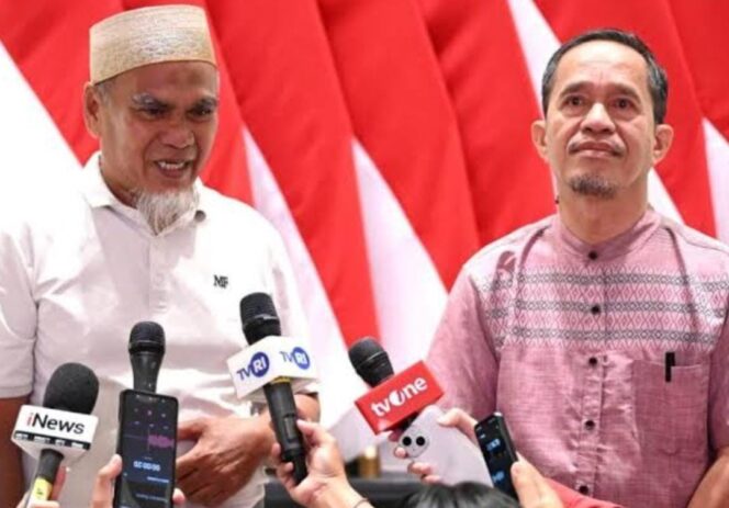 
Rehabilitasi Dua Guru Asal Luwu Utara Bentuk Keadilan Pendidikan