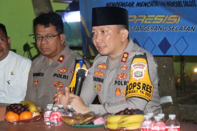
Wujudkan Program Cetar, Kapolres Tangsel Ajak Warga Berperan Aktif Jaga Keamanan