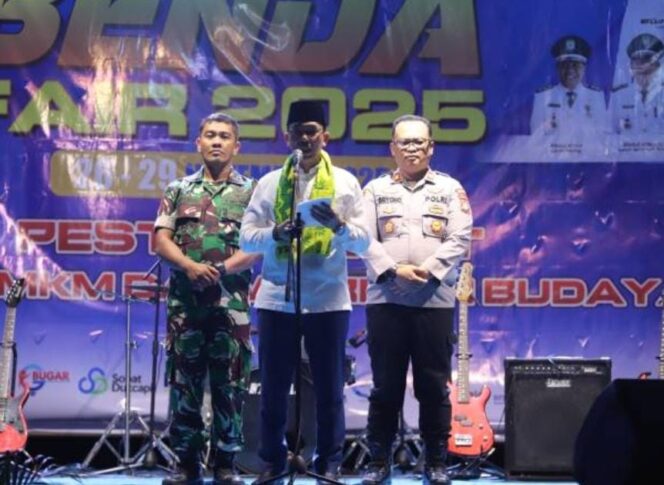 
Pesta Rakyat Benda Fair 2025 Resmi Dibuka Walikota
