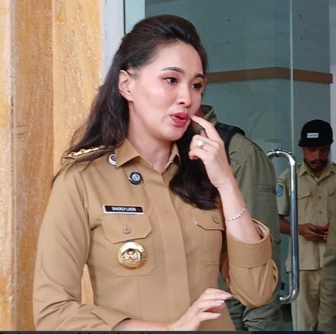 
Gubernur Malut Sherly Tjoanda Klarifikasi Soal Perusahaan Tambang