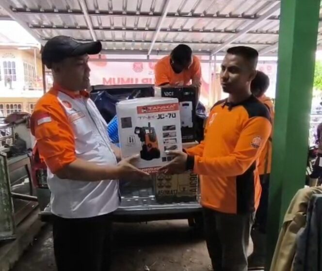 
Meski Jabar Dilanda Bencana, PKS Salurkan Bantuan ke Wilayah Terdampak di Sumbar